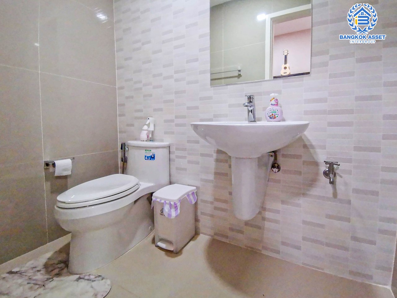 *****ทาวน์เฮ้าส์มือสองนนทบุรี บ้านสภาพใหม่ ม.พาทิโอ พระราม5-สิรินธร บ้านหลังใหญ่ 3 ชั้น บนเนื้อที่ 18.1 ตร.ว. ฟังก์ชัน พร้อม 3 ห้องนอน 3 ห้องน้ำ จอดรถได้ 2 คัน บนทำเลเดินทางสะดวก เชื่อมต่อถนนหลานเส้นทาง ใกล้รถไฟฟ้าสายรถไฟฟ้า สายสีแดง "บางบำหรุ"